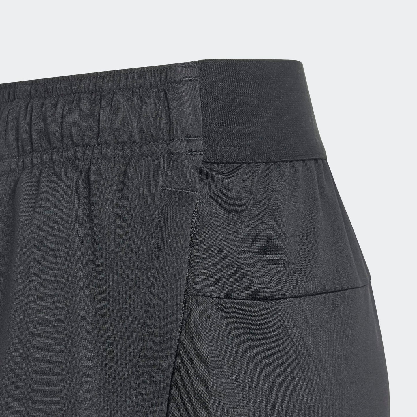 ADIDAS SHORT K IN1662