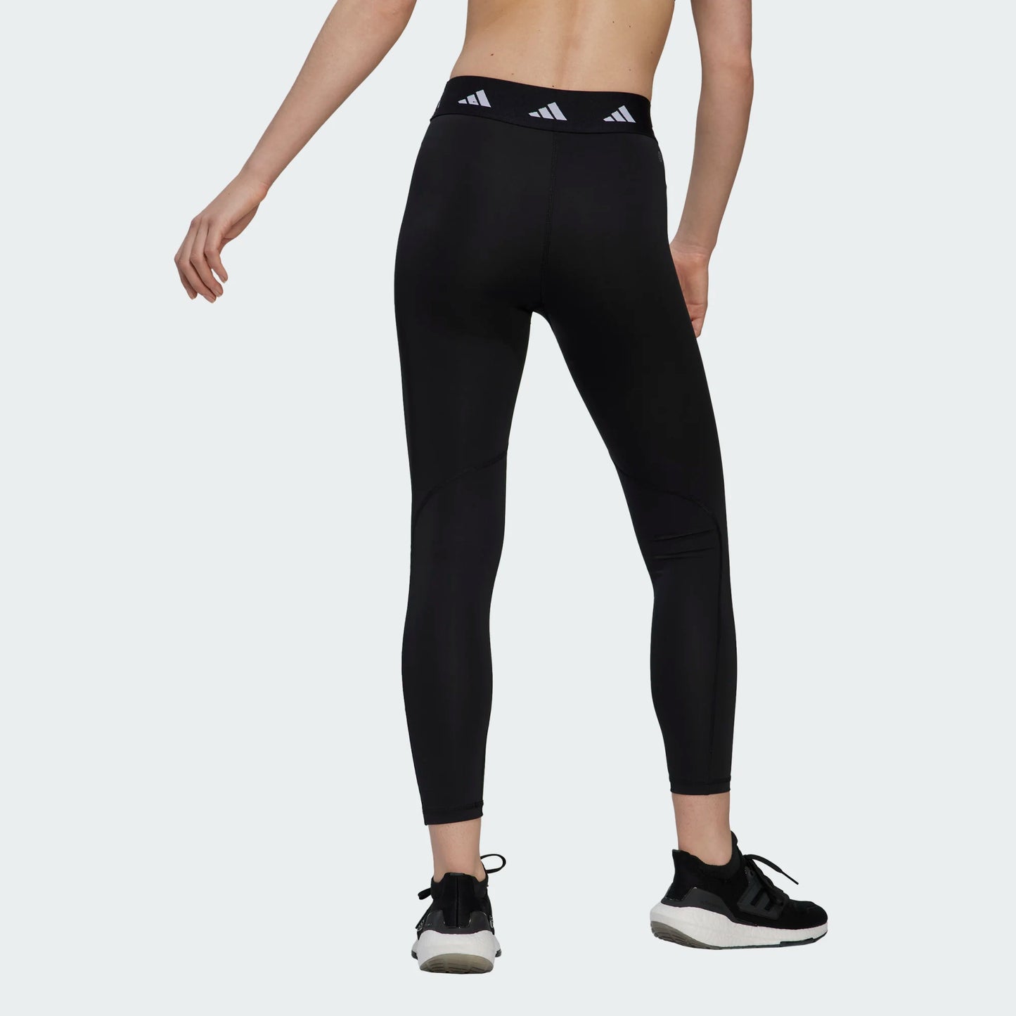 ADIDAS SHORT W TF 7/8 HF6680