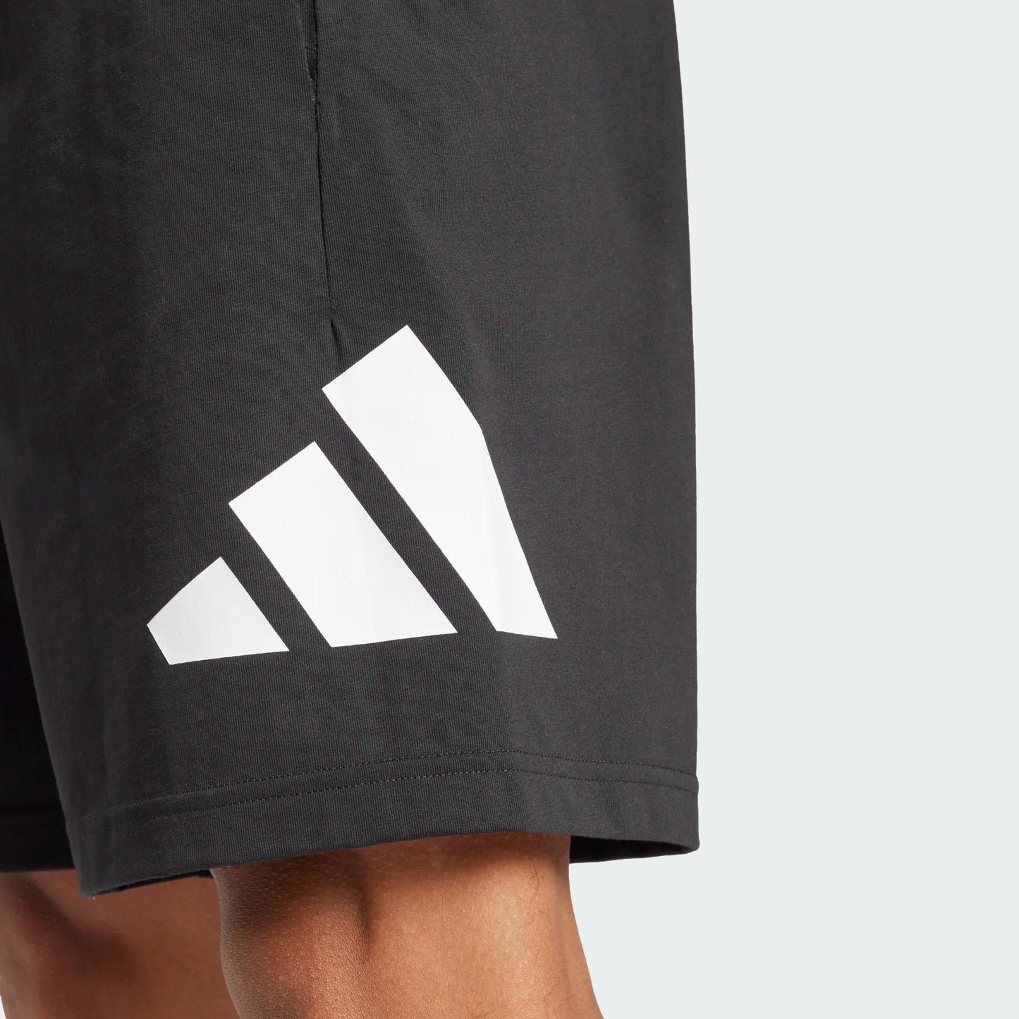 ADIDAS SHORT M IS6909