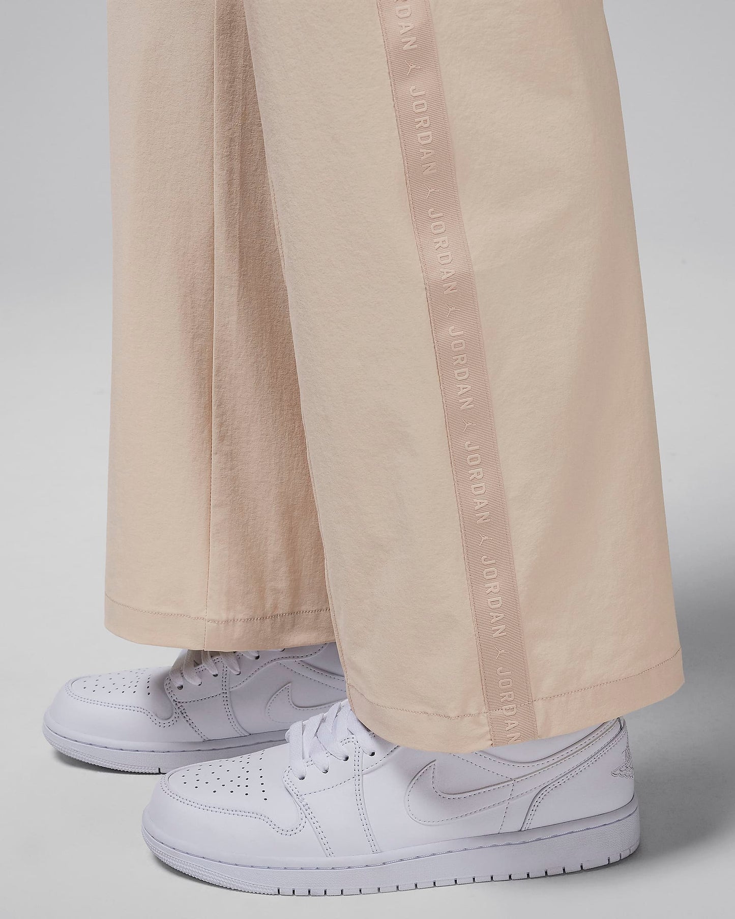 JORDAN PANTALONI K 45D346-XAE BEIGE