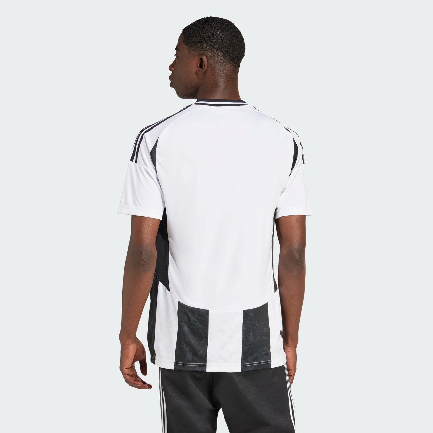 ADIDAS T SHIRT JUVE M IS8002