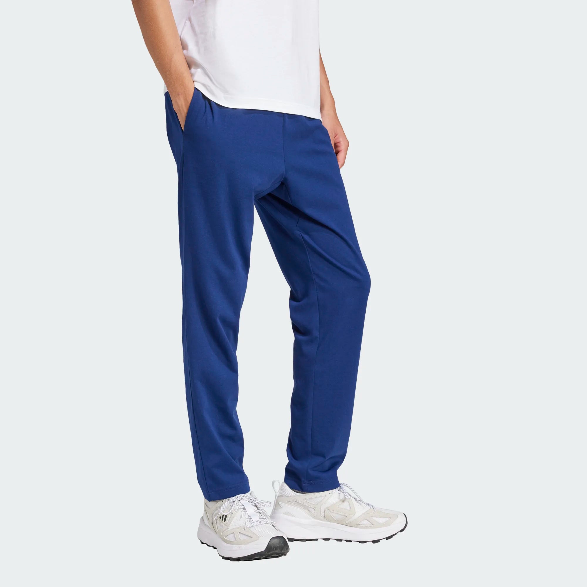Pantaloni blu navy carrot fit in misto viscosa con risvolto al fondo | Pellizzari Pantaloni blu navy carrot fit in misto viscosa con risvolto al fondo | Pellizzari