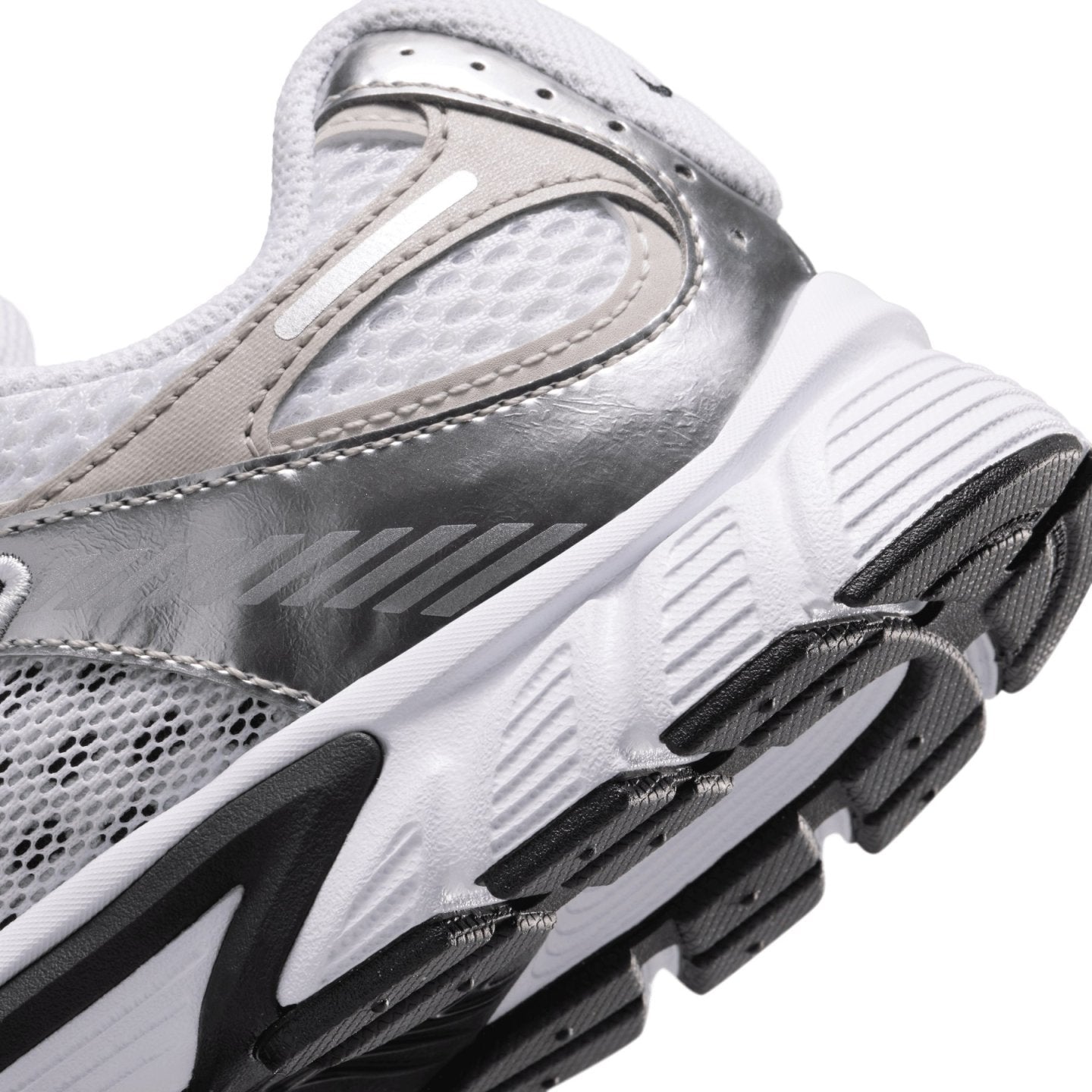 NIKE V5 RNR HQ6411-100