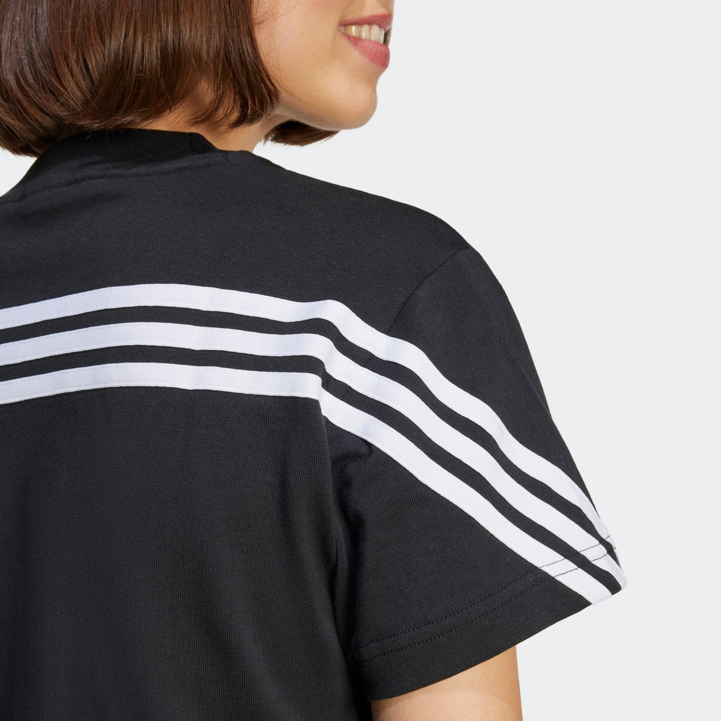 ADIDAS T-SHIRT W IW4563