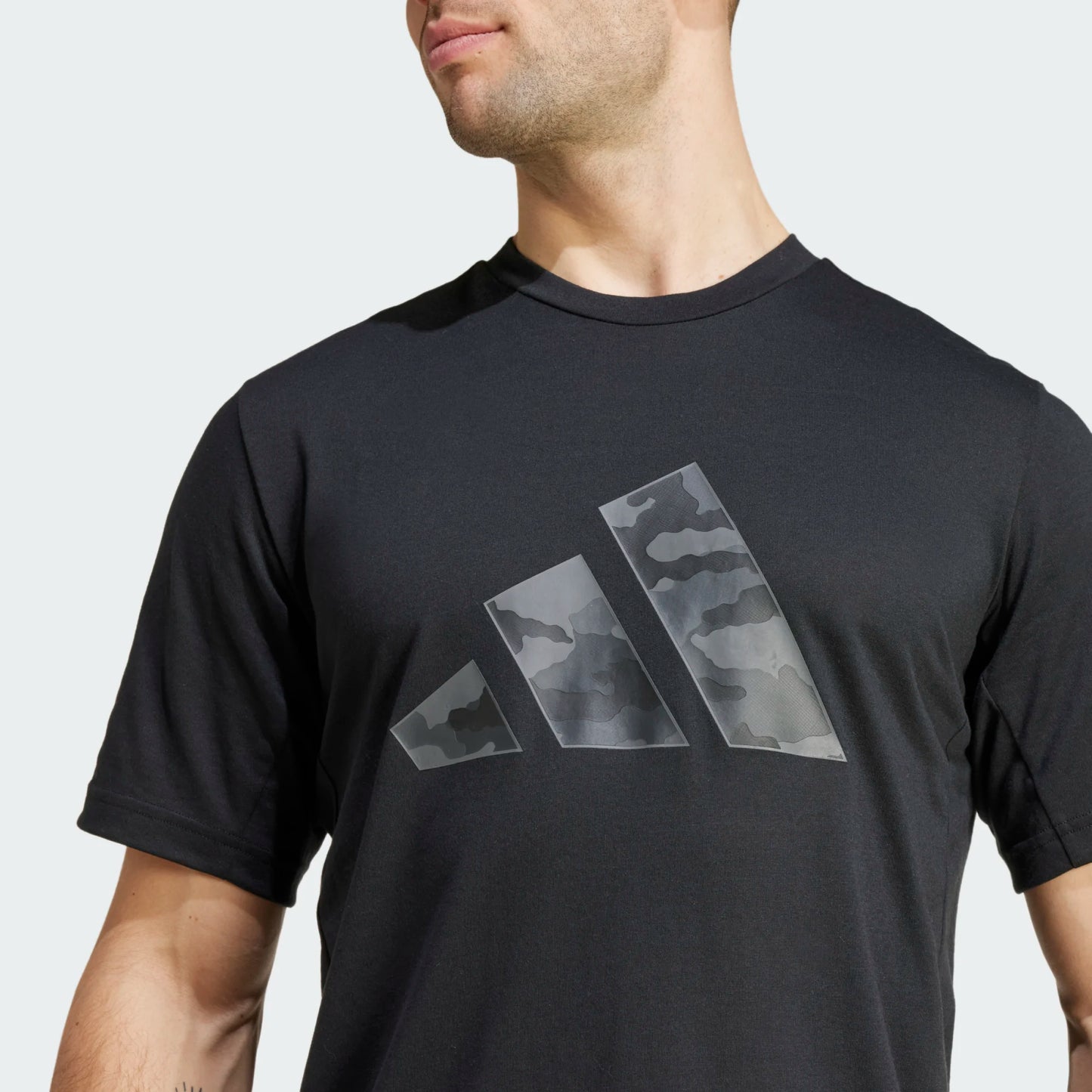 ADIDAS T-SHIRT M IS6151