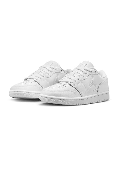 NIKE JORDAN COURT CONNECT IQ6016
