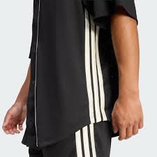 ADIDAS M STA SEAS SHRT BLACK/CRLI/OWHITE (JZ6923)